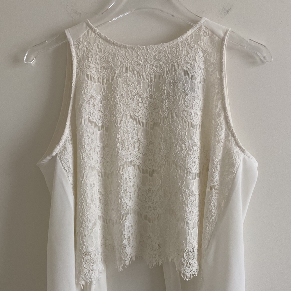Forever 21 Sleeveless Lace Open Back Top